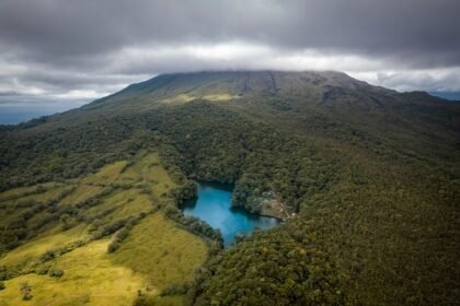 Costa Rica Travel Itinerary: 2 Weeks of Volcanoes and Beaches